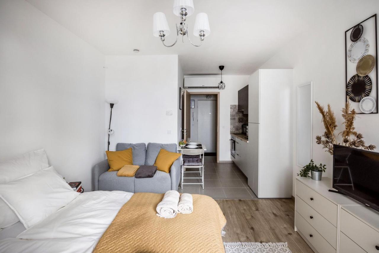 Stylish And Cozy Studio In The Heart Of The City Apartment Budapesta Exterior foto
