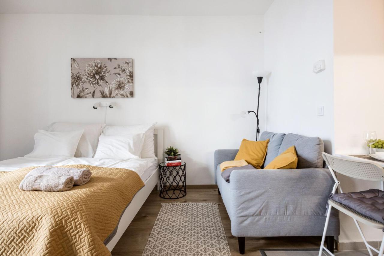 Stylish And Cozy Studio In The Heart Of The City Apartment Budapesta Exterior foto