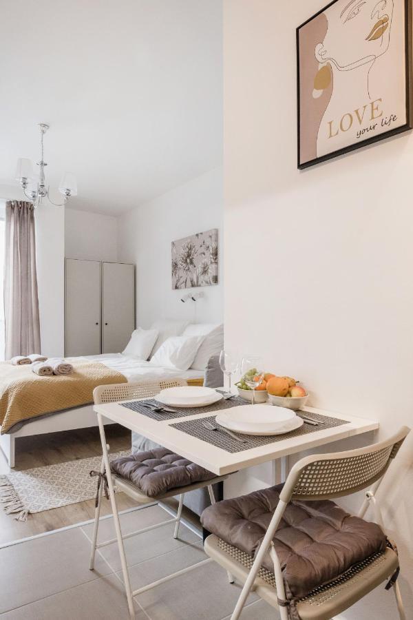 Stylish And Cozy Studio In The Heart Of The City Apartment Budapesta Exterior foto
